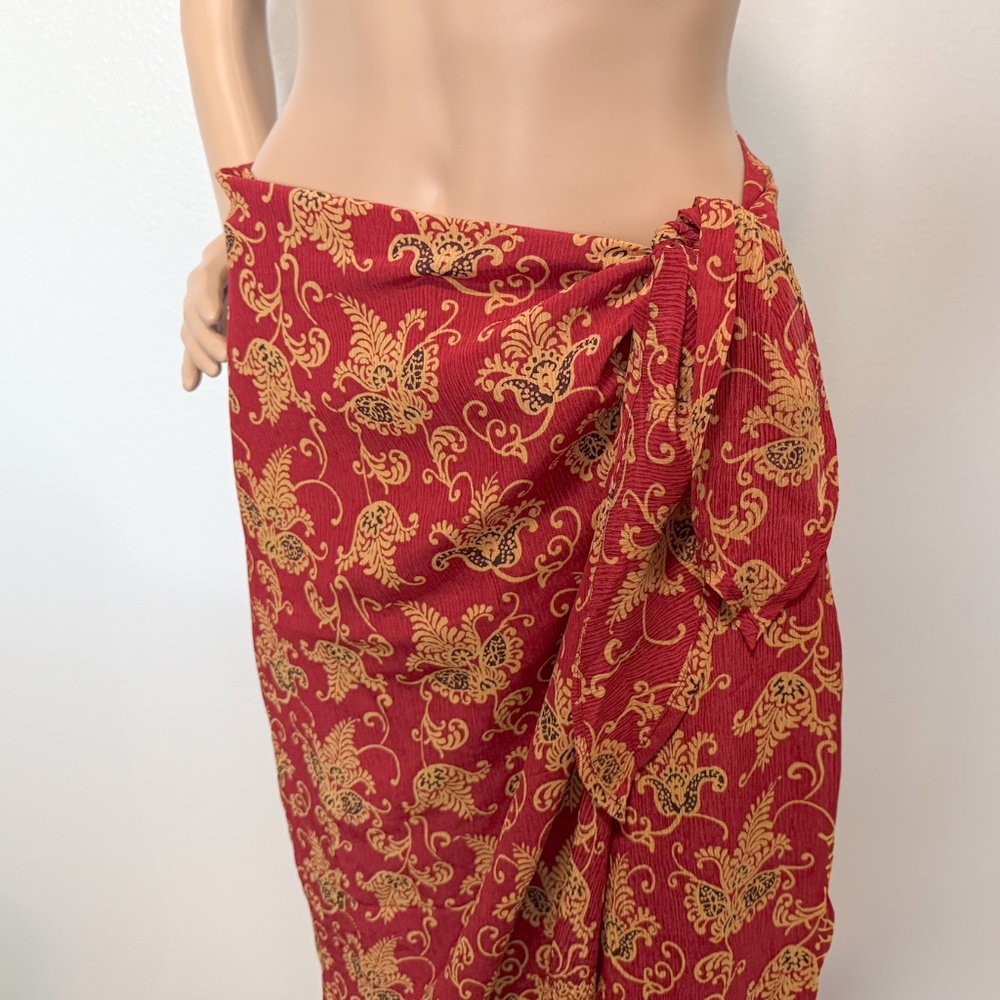 Valerie Stevens Silk Skirt and Blouse - Picture 16 of 16